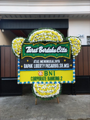 Papan Bunga Duka di Asembagus
